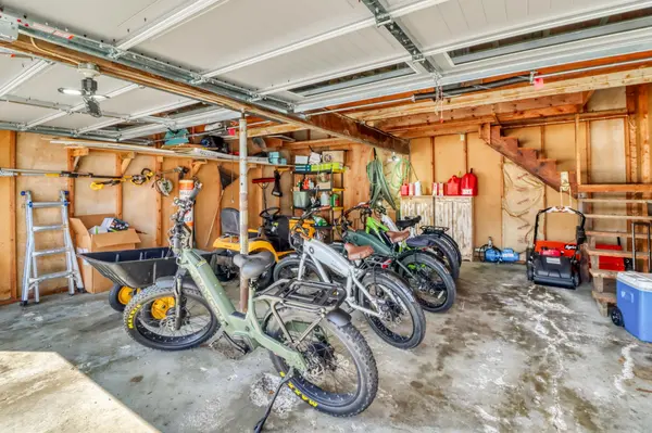 1324 E Shore DR, Detroit Lakes, MN 56501