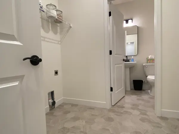 13784 Hollybrook CIR, Apple Valley, MN 55124