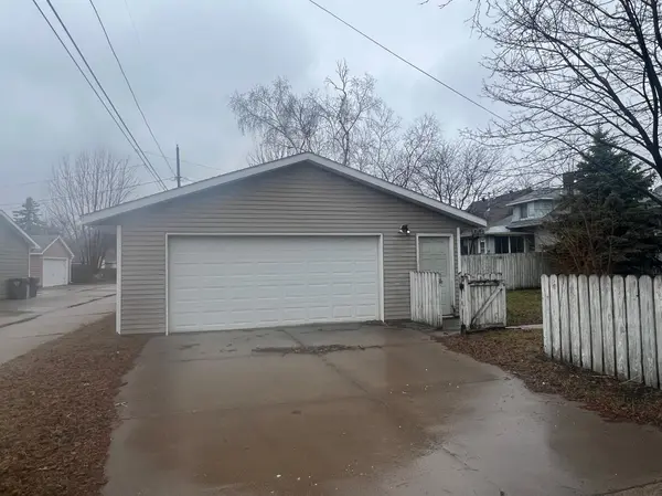 1334 Jackson ST, La Crosse, WI 54601