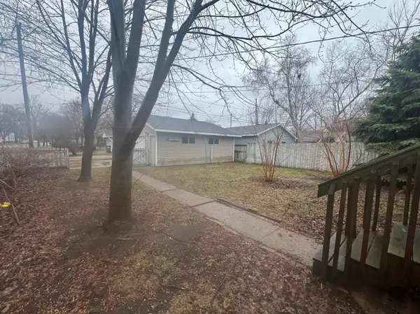 1334 Jackson ST, La Crosse, WI 54601