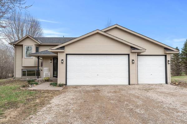 46645 Acacia TRL, Stanchfield, MN 55080
