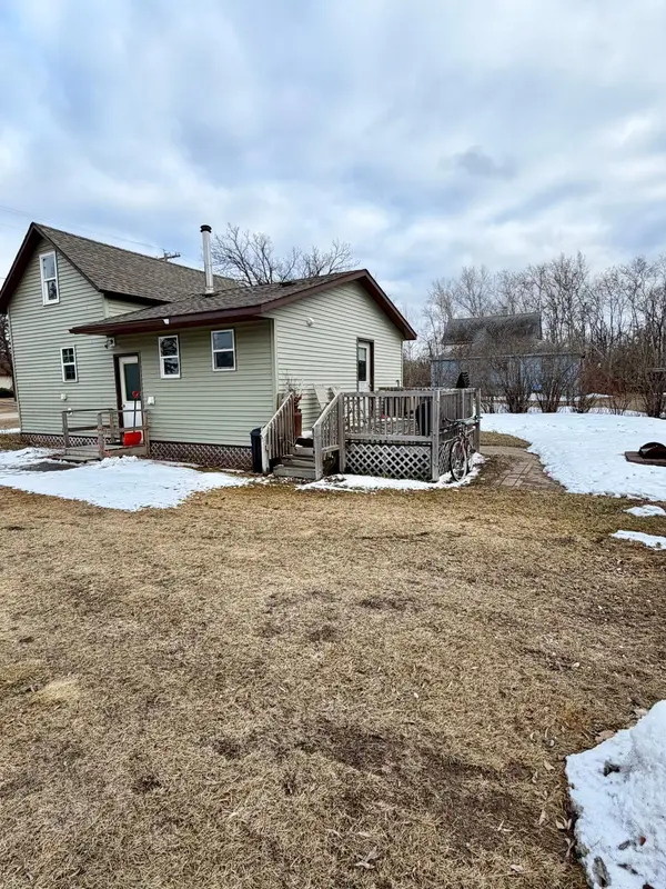 305 Harding ST S, Karlstad, MN 56732
