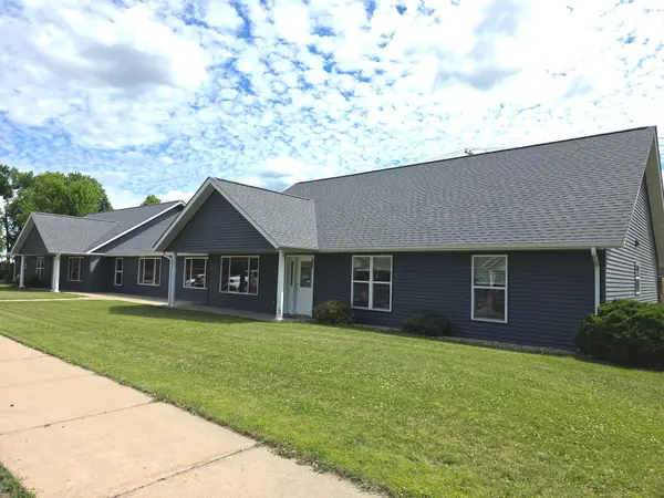 1806 E Lincoln AVE, Montevideo, MN 56265