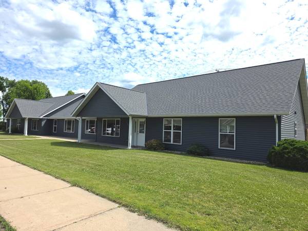 1806 E Lincoln AVE, Montevideo, MN 56265