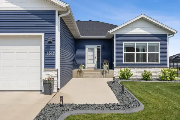 3037 Prairie Farms CIR S, Fargo, ND 58104