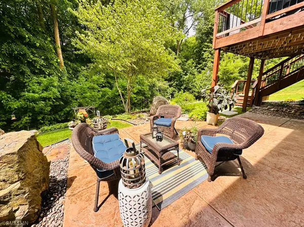 6013 Little Creek LN, Rockford, MN 55373
