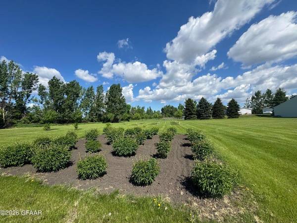 402 Main AVE, Colgate, ND 58046