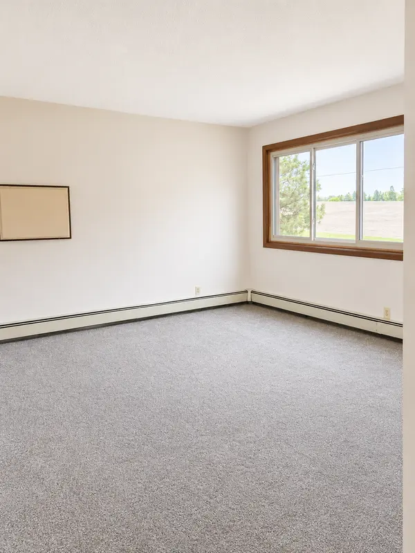 900 Hengen ST #202, Fairmont, MN 56031