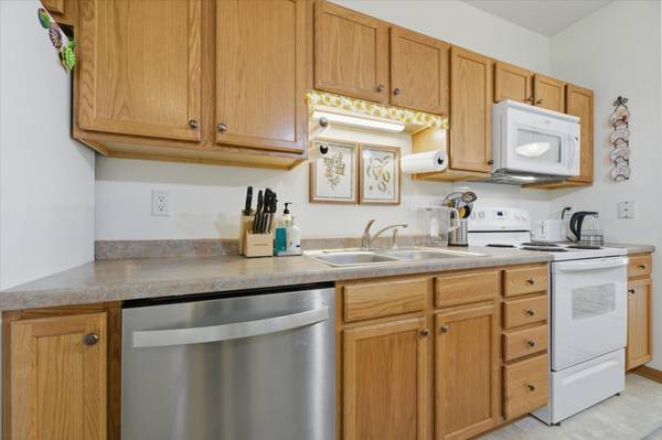 1776 Maryland AVE E #106, Saint Paul, MN 55106