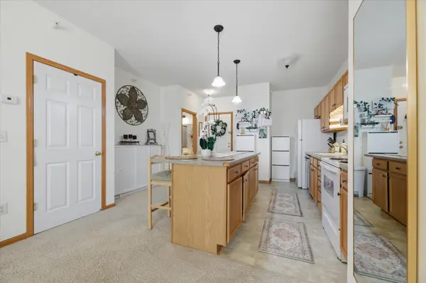 1776 Maryland AVE E #106, Saint Paul, MN 55106