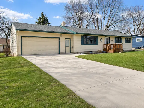 1318 W Chestnut AVE, Olivia, MN 56277