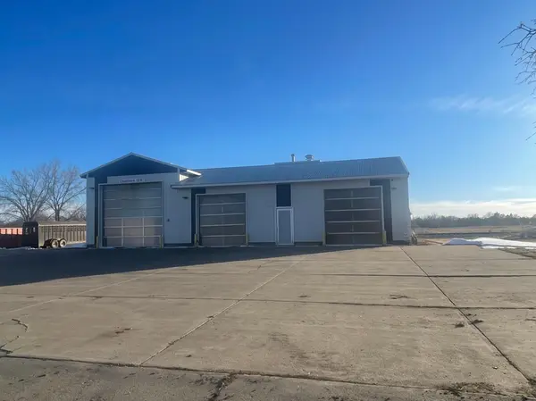 151 South ST, Tracy, MN 56175