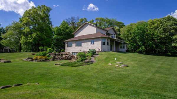 E5110 Interlachen BLVD, Eleva, WI 54738