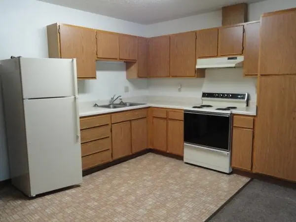 222 1st AVE NE #5, Eagle Bend, MN 56446