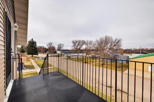 202 3rd AVE SE, Barnesville, MN 56514