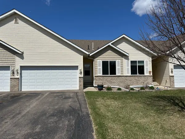 4129 Jarmann LN, Shakopee, MN 55379