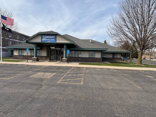 1005 High AVE NE, Willmar, MN 56201