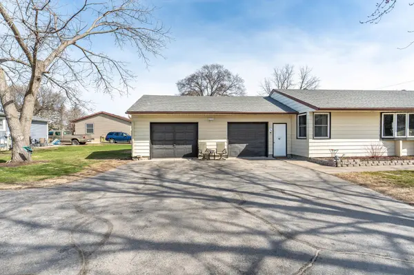 122 W Fir AVE, Fergus Falls, MN 56537