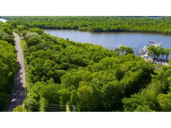 12991 Point Douglas DR S, Hastings, MN 55033