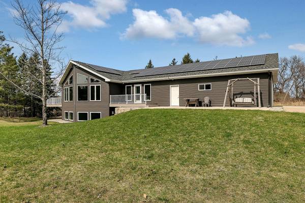 1315 Karnis DR NW, Alexandria, MN 56308