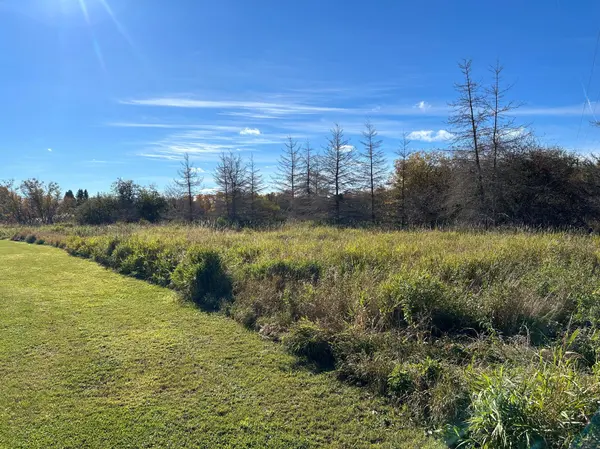 000 Riverbend DR, Warroad, MN 56763