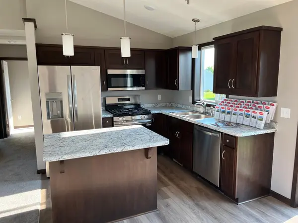 920 2 1/2 AVE SW, Rice, MN 56367
