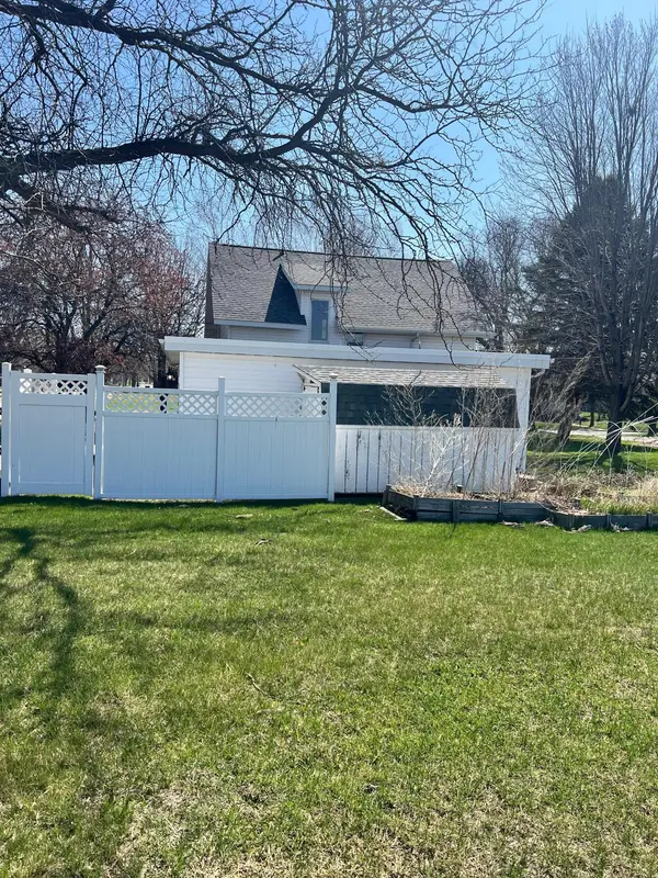 521 9th AVE, Madison, MN 56256