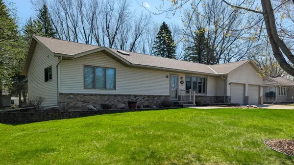1636 N 4th ST, Montevideo, MN 56265