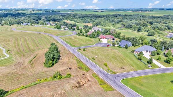 213 Savannah Heights CIR, Lynd, MN 56157