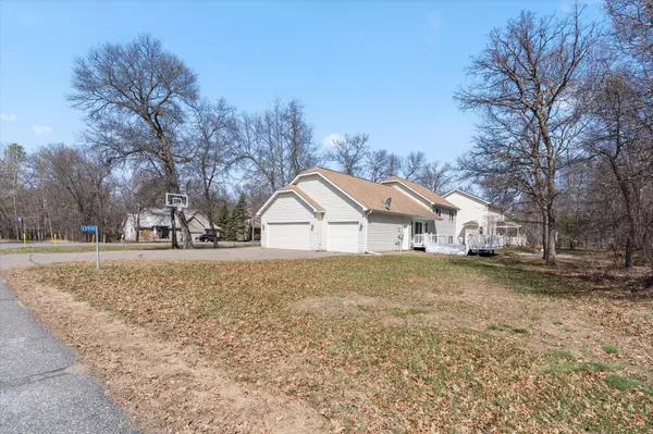 13910 Cherrywood DR, Baxter, MN 56425