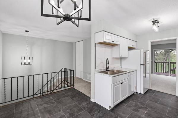 7433 142nd Street CT, Apple Valley, MN 55124