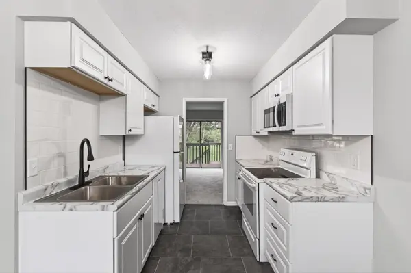 7433 142nd Street CT, Apple Valley, MN 55124