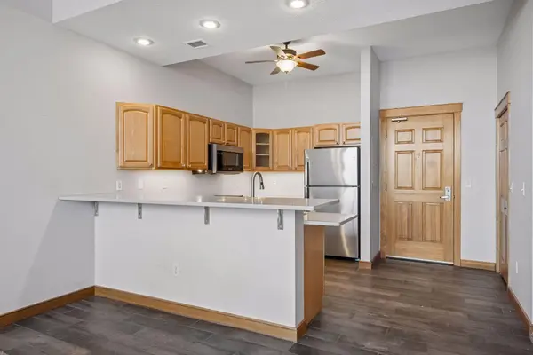 30 Main ST S #8H, Pine City, MN 55063