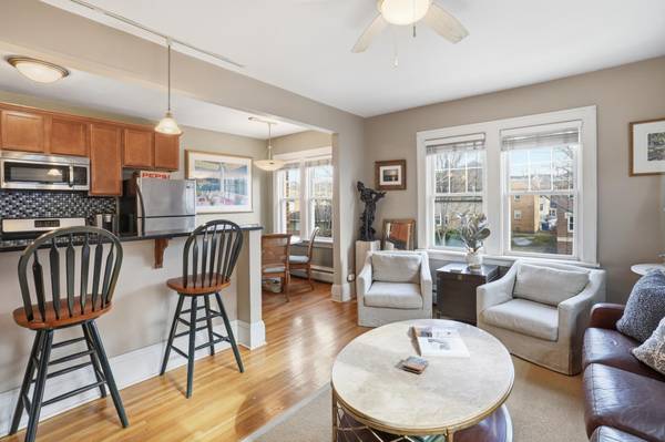 3520 Emerson AVE S #202, Minneapolis, MN 55408