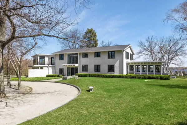 1300 Bracketts Point RD, Wayzata, MN 55391