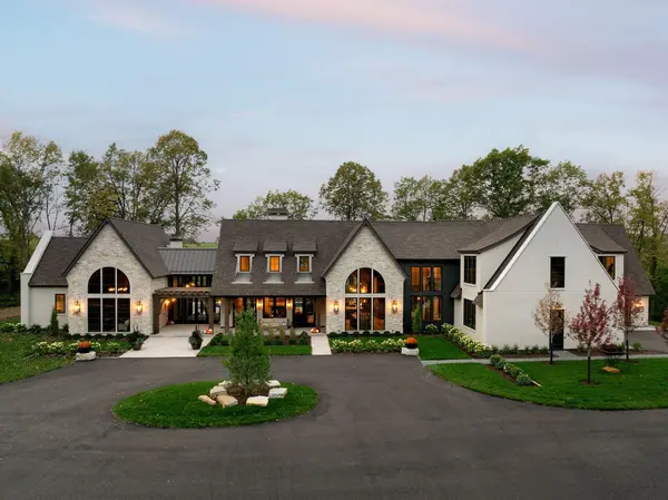 2295 Tamarack DR, Medina, MN 55356