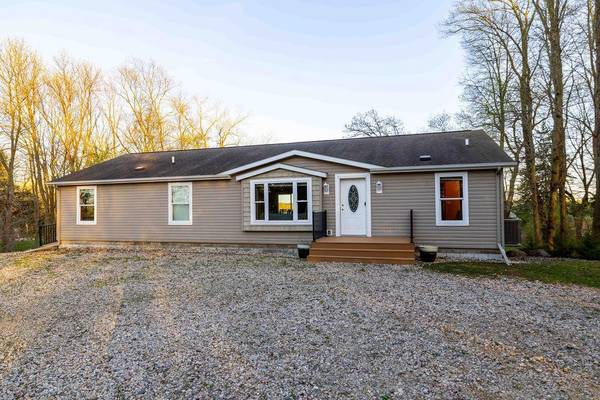 22083 Lake Francis RD, Elysian, MN 56028
