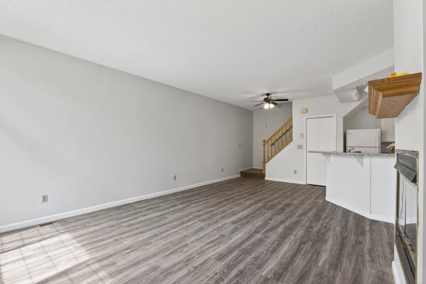 9249 Troon CT, Woodbury, MN 55125