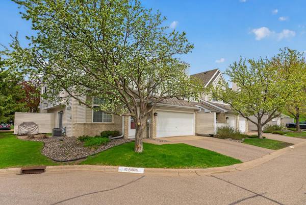 9249 Troon CT, Woodbury, MN 55125