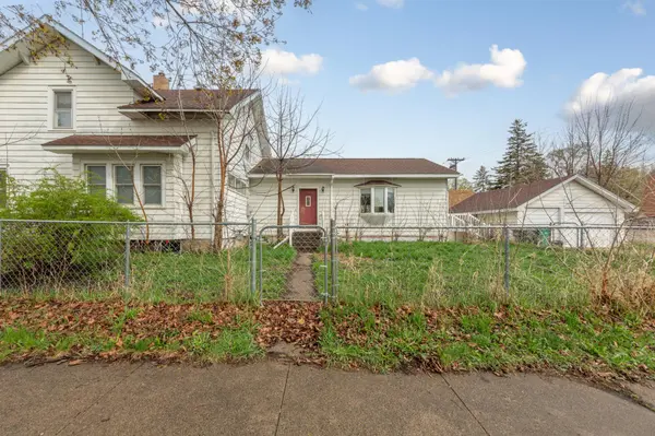 1606 Greeley AVE N, Glencoe, MN 55336