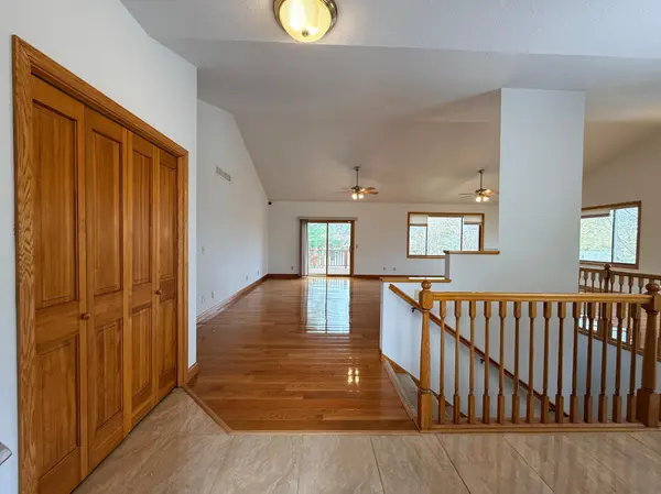 676 12th AVE NW, New Brighton, MN 55112