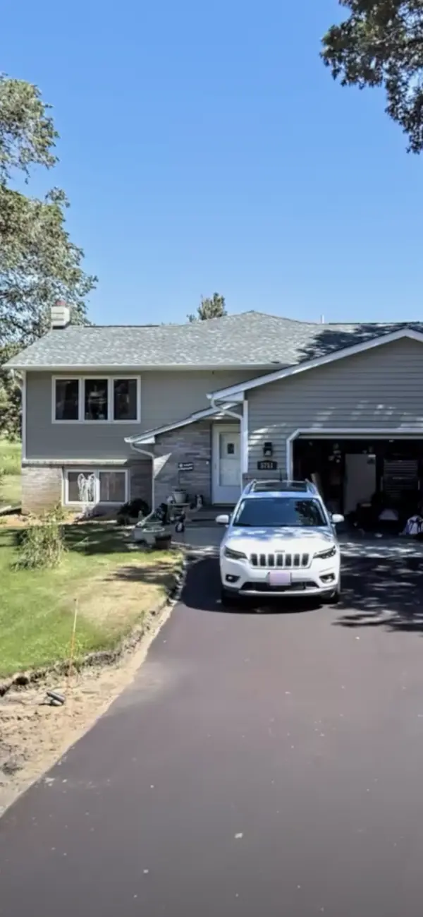 5751 164th LN NW, Ramsey, MN 55303