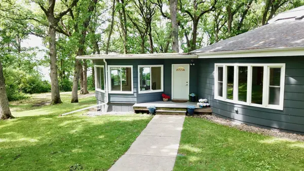 19093 610th AVE, Litchfield, MN 55355