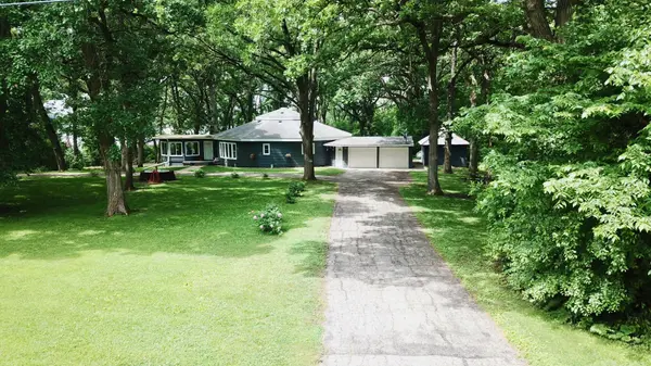 19093 610th AVE, Litchfield, MN 55355
