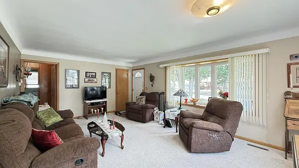 721 S 11th ST, Montevideo, MN 56265