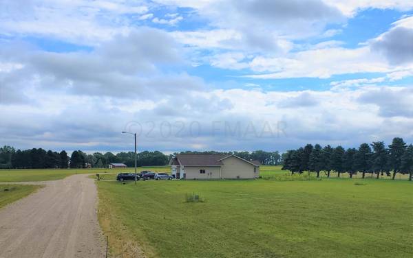 508 SEBENS DR, Milnor, ND 58060
