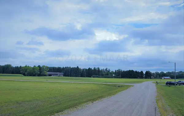 1000 EDISON ST, Milnor, ND 58060
