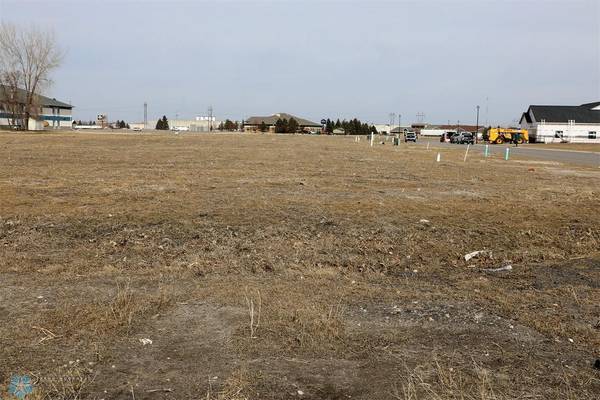 1769 MAGNOLIA CT, Wahpeton, ND 58075