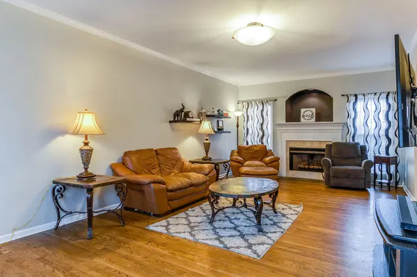2586 Milton Ln, Thompsons Station, TN 37179