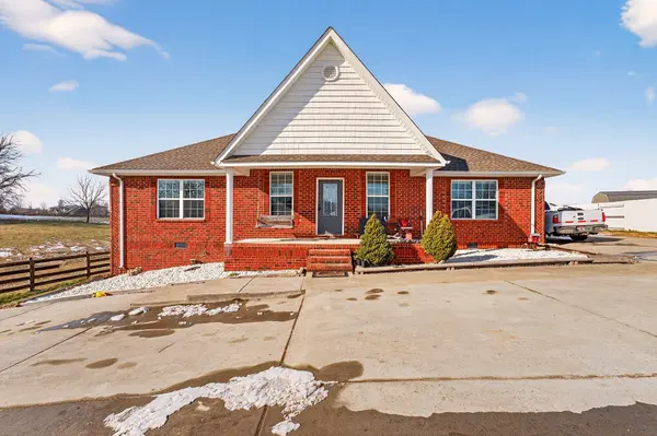 1031 Meridian Dr, Castalian Springs, TN 37031